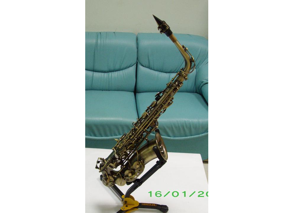 Saxophone-ขาย ALTO SAXOPHONE - antique ยี่ห้อ ZEFF  รุ่น ZAS-300A ของใหม่ 100 % เต็ม
รูปลักษณ์สวยงามสไตส์ย้อนยุค   เสียงชั้นหนึ่ง ราคาน่าซื้อ *

